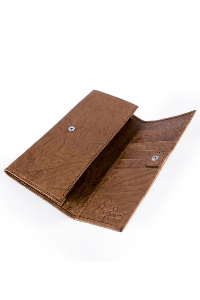 carlo carmagnini, portafoglio in pelle, minimal wallet, leather wallet, slim leather wallet, minimal leather wallet, sleek wallet, sleek leather wallet, made in italy