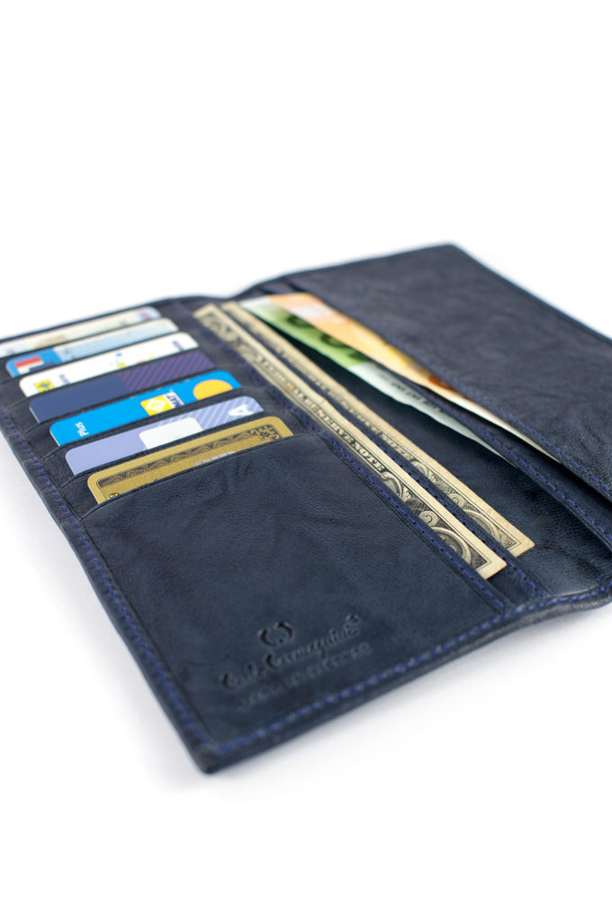 carlo carmagnini, portafoglio in pelle, minimal wallet, leather wallet, slim leather wallet, minimal leather wallet, sleek wallet, sleek leather wallet, made in italy