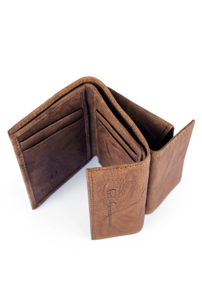 carlo carmagnini, portafoglio in pelle, compact wallet, minimal wallet, leather wallet, unisex leather wallet, made in italy, firenze, made in firenze, italian leather wallet, minimal leather wallet, compact leather wallet