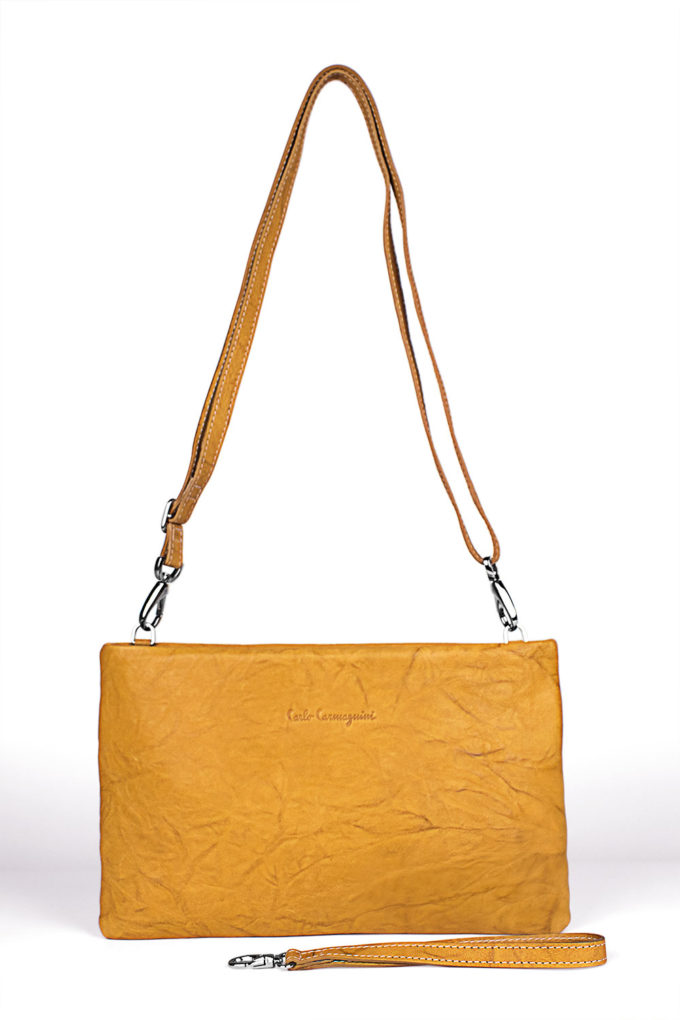 carlo carmagnini, essential bag, minimal leather bag, leather bag, unisex leather bag, essential leather bag, borsa in pelle, made in italy, made in firenze, soft leather bag, light leather bag, firenze