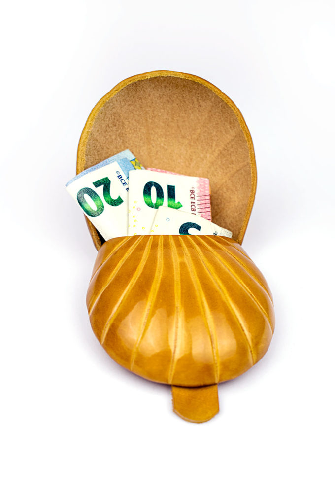 carlo carmagnini, made in firenze, firenze, tacco fiorentino, coin purse, portamonete, made in italy, artigianato fiorentino, portamonete, leather wallet, leather case, coin case, coin purse