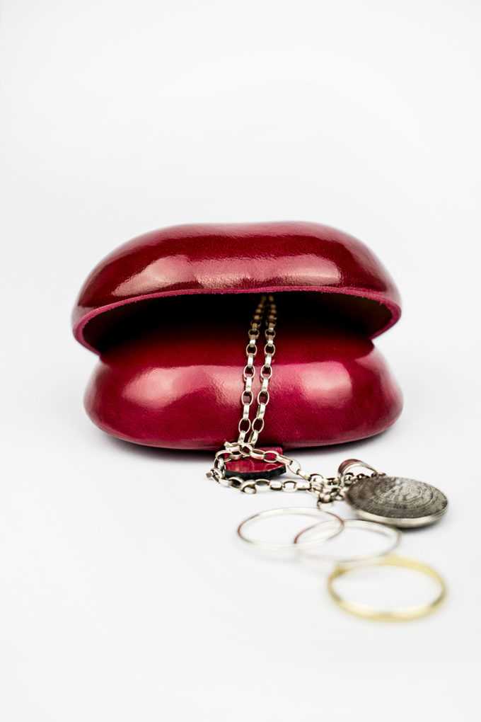 carlo carmagnini, made in firenze, firenze, tacco fiorentino, coin purse, portamonete, made in italy, artigianato fiorentino, portamonete, coin case, leather case, portagioielli, jewelry case
